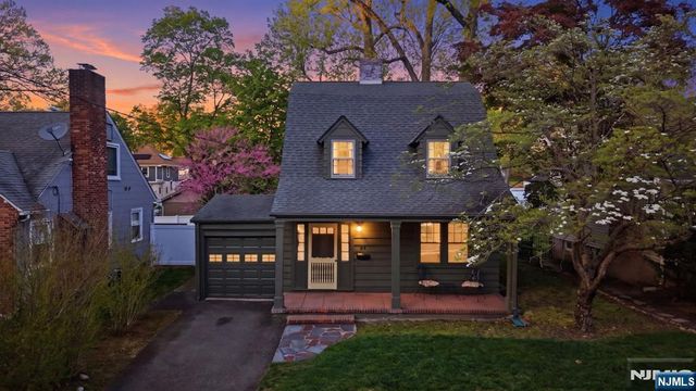 34 Espy Road, Caldwell, NJ 07006