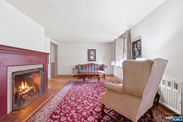 34 Espy Road, Caldwell, NJ 07006