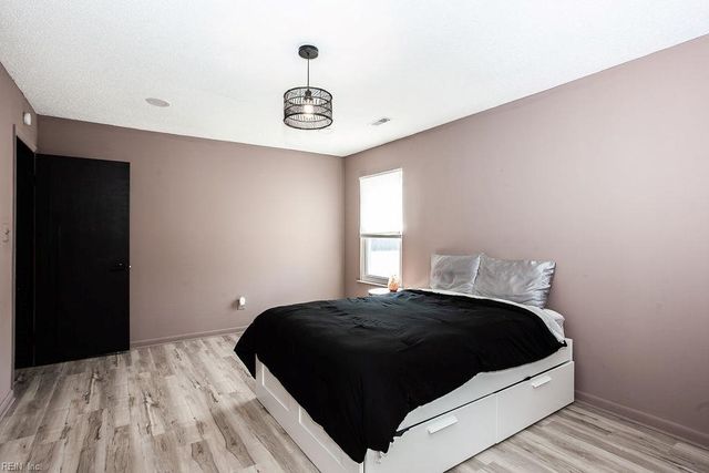 4604 Southampton ARCH, Portsmouth, VA 23703