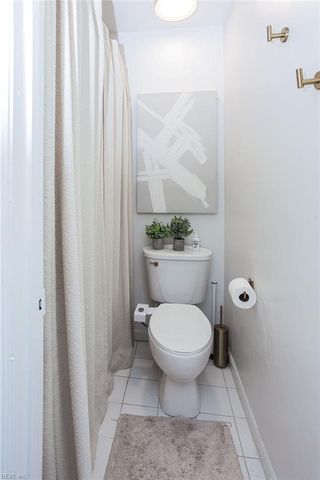 4604 Southampton ARCH, Portsmouth, VA 23703