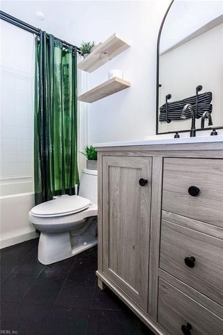 4604 Southampton ARCH, Portsmouth, VA 23703