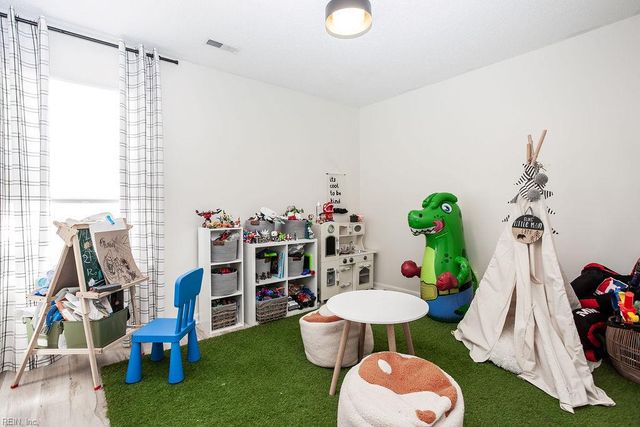 4604 Southampton ARCH, Portsmouth, VA 23703