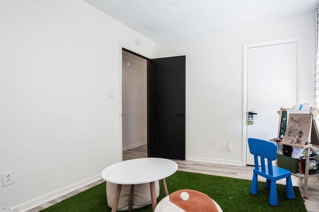 4604 Southampton ARCH, Portsmouth, VA 23703