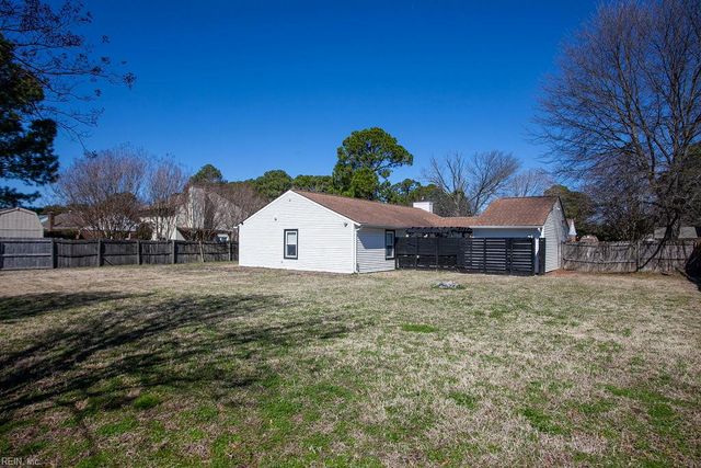 4604 Southampton ARCH, Portsmouth, VA 23703