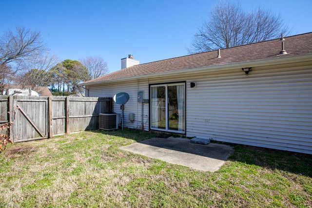 4604 Southampton ARCH, Portsmouth, VA 23703