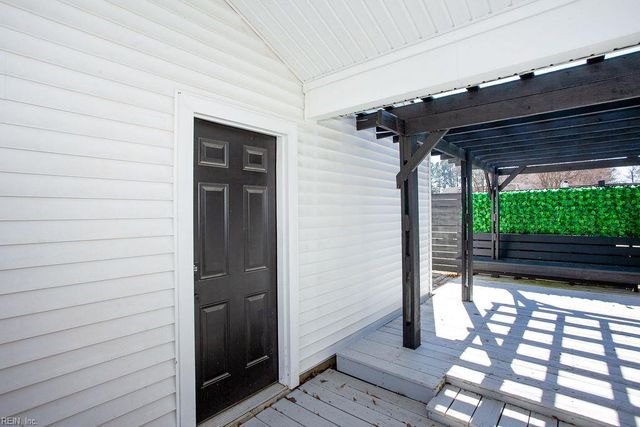 4604 Southampton ARCH, Portsmouth, VA 23703