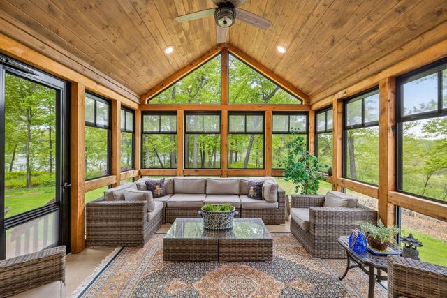 19226 Meadowridge Lane N, Marine On Saint Croix, MN 55047