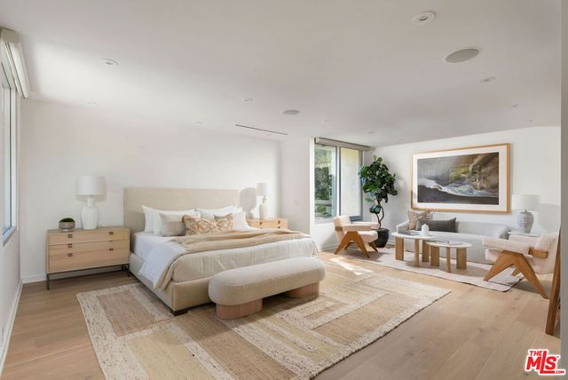 2731 Hutton Drive, Beverly Hills, CA 90210