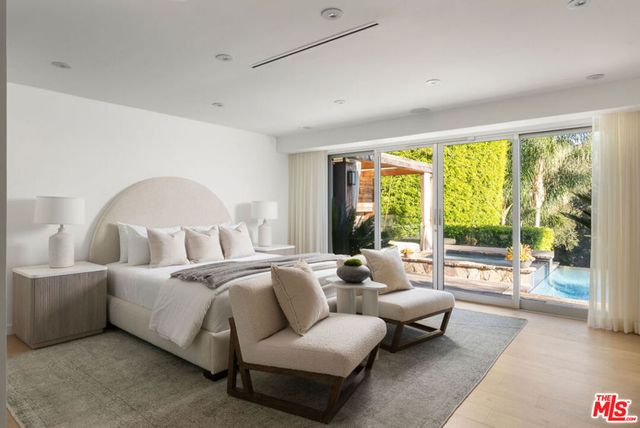 2731 Hutton Drive, Beverly Hills, CA 90210