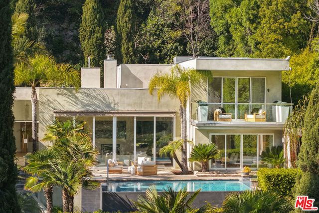 2731 Hutton Drive, Beverly Hills, CA 90210