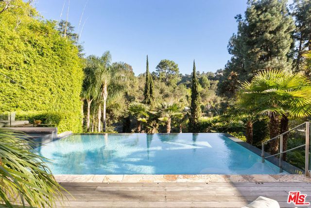 2731 Hutton Drive, Beverly Hills, CA 90210