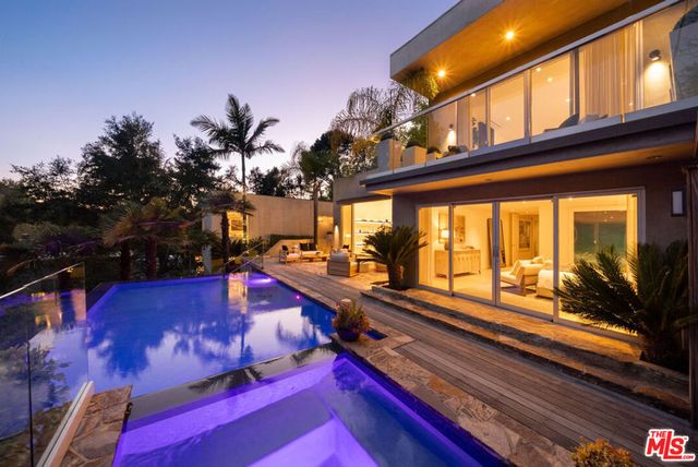 2731 Hutton Drive, Beverly Hills, CA 90210