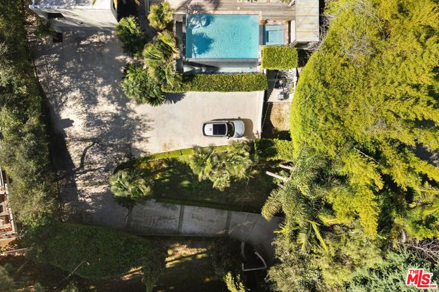 2731 Hutton Drive, Beverly Hills, CA 90210