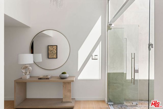 2731 Hutton Drive, Beverly Hills, CA 90210