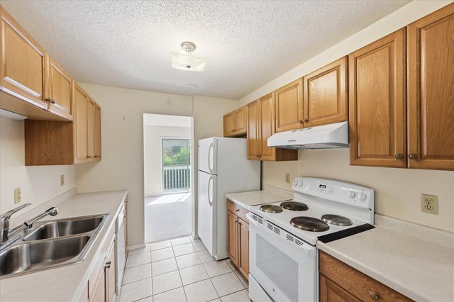 2325 Hampshire Avenue S, Saint Louis Park, MN 55426