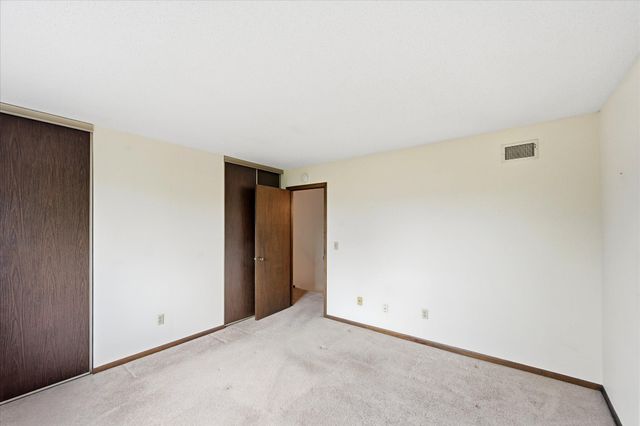 2325 Hampshire Avenue S, Saint Louis Park, MN 55426