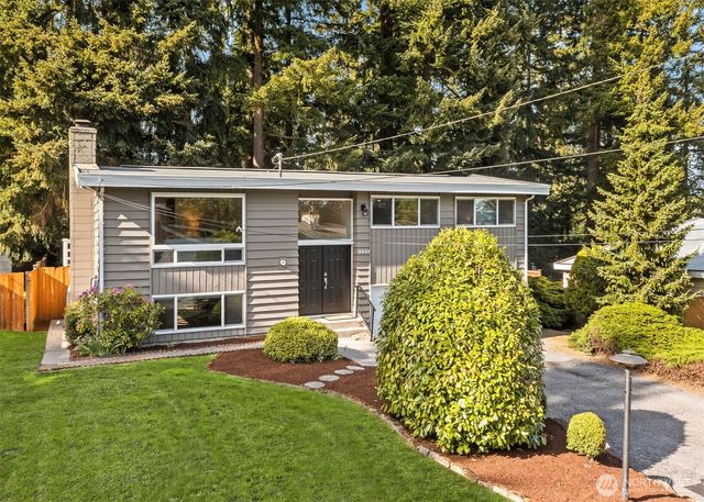 5621 178th Place SW, Lynnwood, WA 98037