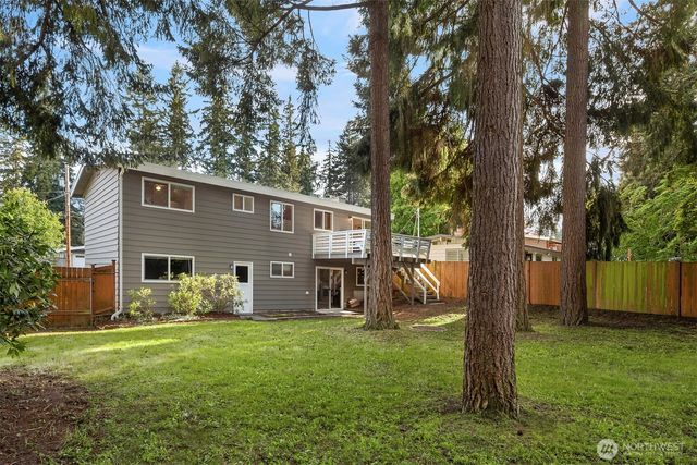 5621 178th Place SW, Lynnwood, WA 98037