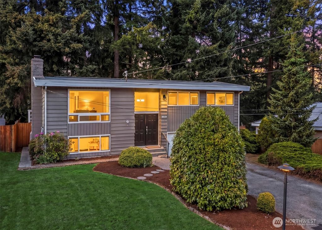 5621 178th Place SW, Lynnwood, WA 98037