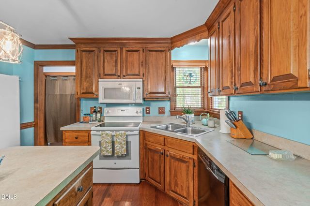 107 Ridge Hollow Court, Cary, NC 27513