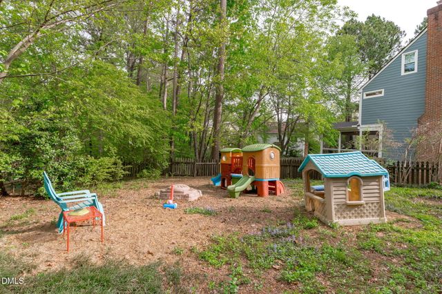 107 Ridge Hollow Court, Cary, NC 27513