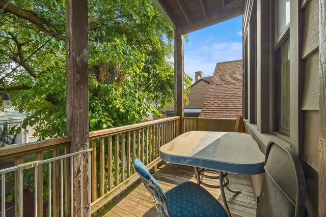3074 W Palmer Boulevard, Chicago, IL 60647