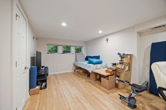 3074 W Palmer Boulevard, Chicago, IL 60647