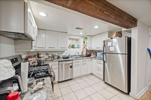 3074 W Palmer Boulevard, Chicago, IL 60647