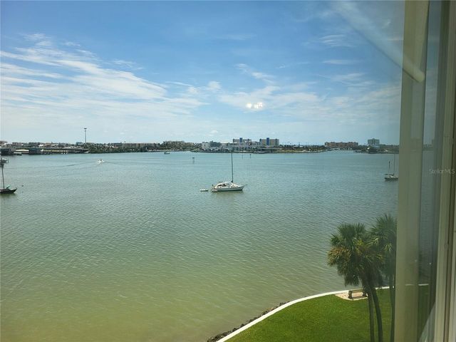 4775 COVE CIRCLE 606, St Petersburg, FL 33708