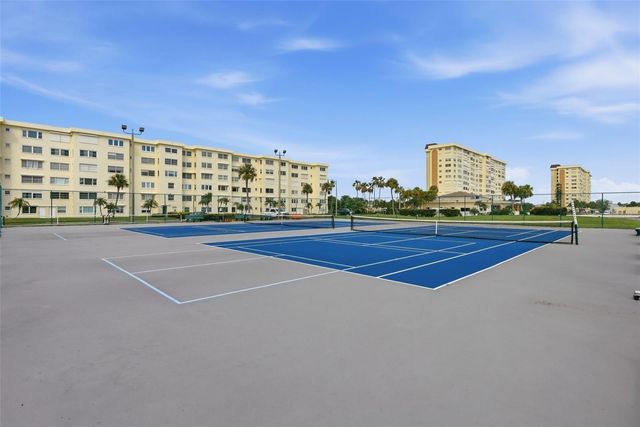 4775 COVE CIRCLE 606, St Petersburg, FL 33708