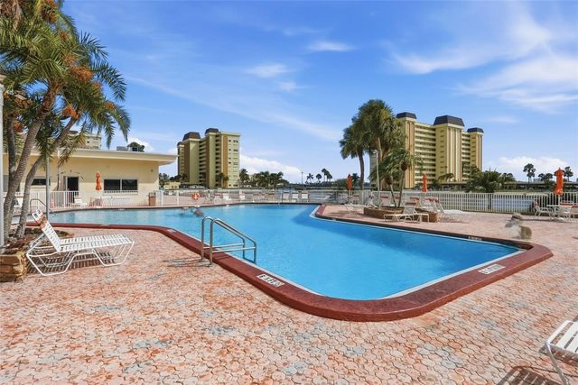 4775 COVE CIRCLE 606, St Petersburg, FL 33708