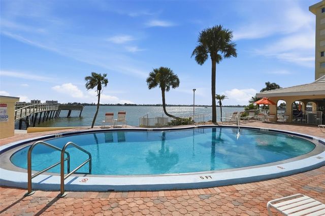 4775 COVE CIRCLE 606, St Petersburg, FL 33708