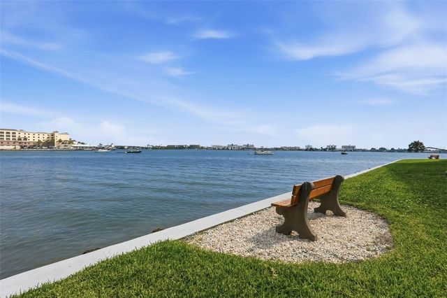 4775 COVE CIRCLE 606, St Petersburg, FL 33708