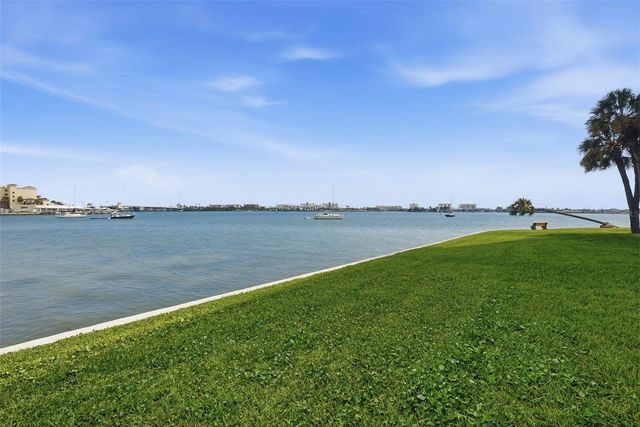 4775 COVE CIRCLE 606, St Petersburg, FL 33708