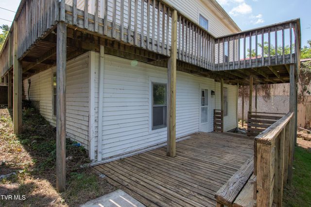 708 Portsmouth Avenue, Bristol, VA 24201