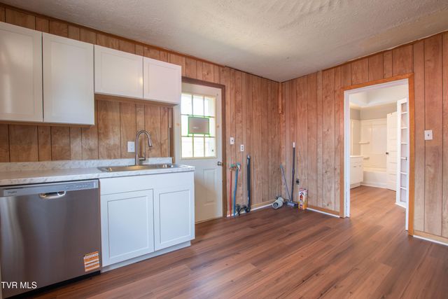 708 Portsmouth Avenue, Bristol, VA 24201