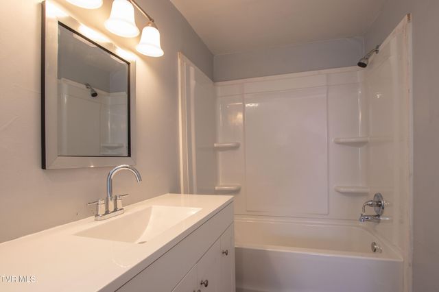 708 Portsmouth Avenue, Bristol, VA 24201