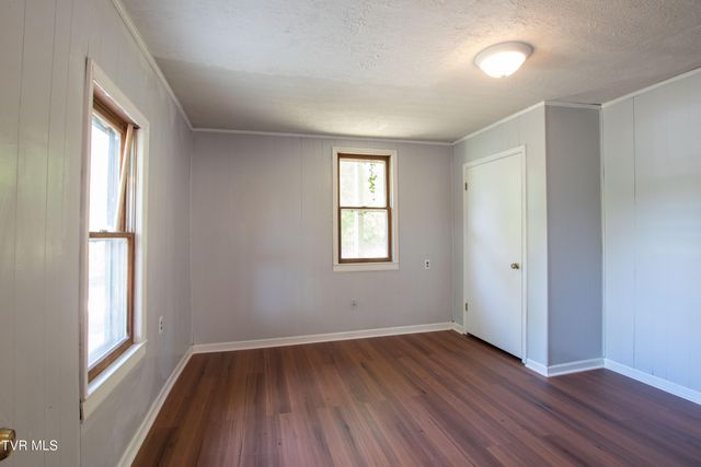 708 Portsmouth Avenue, Bristol, VA 24201