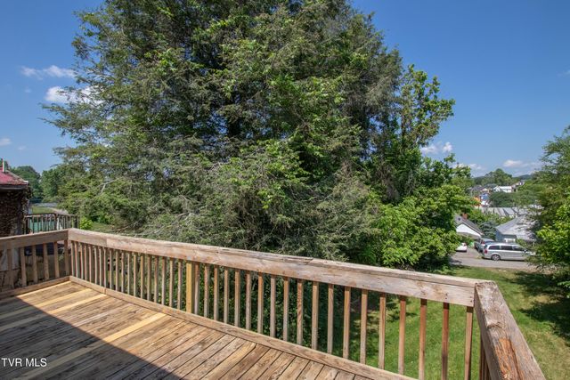 708 Portsmouth Avenue, Bristol, VA 24201