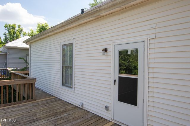 708 Portsmouth Avenue, Bristol, VA 24201