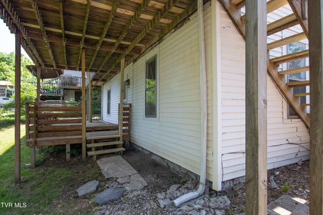 708 Portsmouth Avenue, Bristol, VA 24201