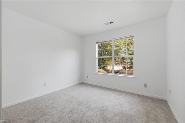 6745 Burbage Lake CIR, Suffolk, VA 23435