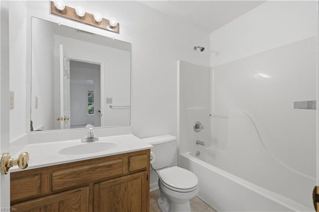 6745 Burbage Lake CIR, Suffolk, VA 23435