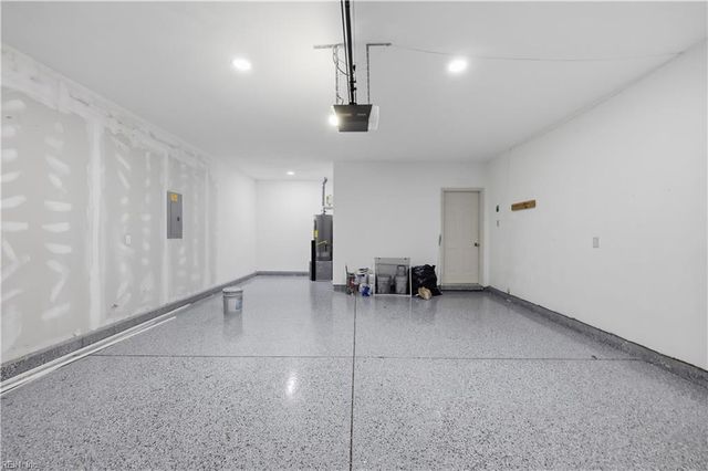 6745 Burbage Lake CIR, Suffolk, VA 23435