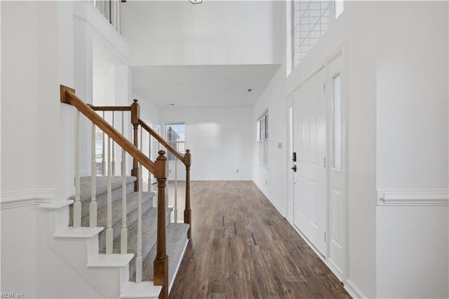 6745 Burbage Lake CIR, Suffolk, VA 23435
