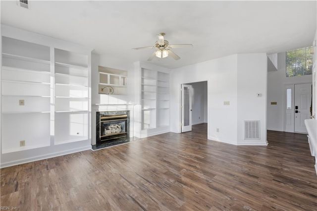 6745 Burbage Lake CIR, Suffolk, VA 23435