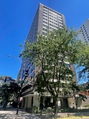 360 W WELLINGTON Avenue 13D, Chicago, IL 60657