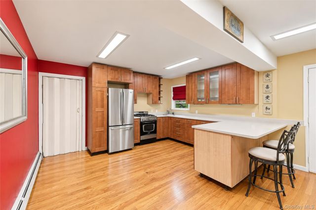 152 Van Cortlandt Pk Avenue, Yonkers, NY 10701