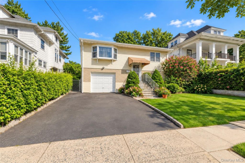 152 Van Cortlandt Pk Avenue, Yonkers, NY 10701 — photo 2
