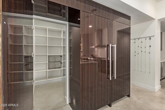 6636 N 48TH Street, Paradise Valley, AZ 85253